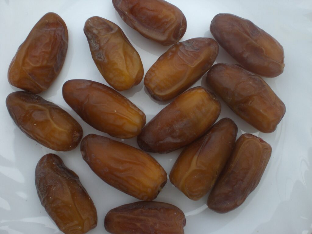 date palm fruit